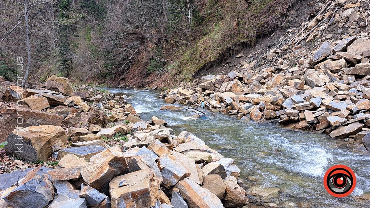 Річка-де-Жанейро: триметрова статуя Ісуса Христа на Косівщині 1