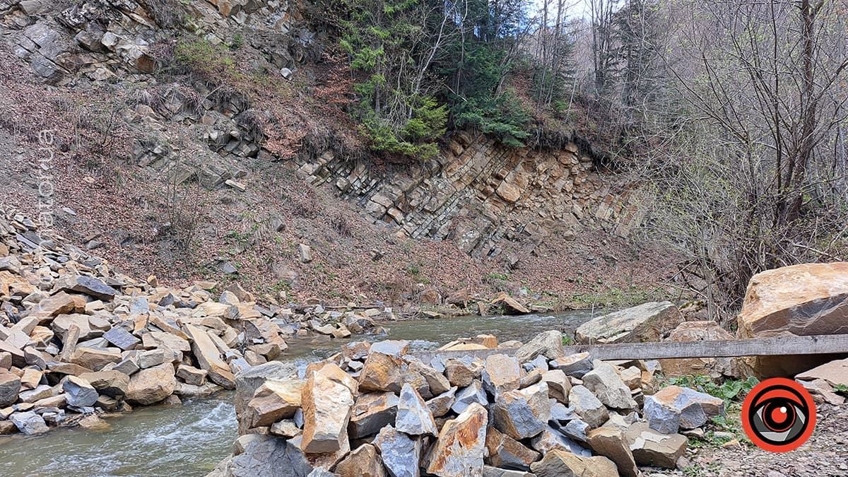 Річка-де-Жанейро: триметрова статуя Ісуса Христа на Косівщині 2