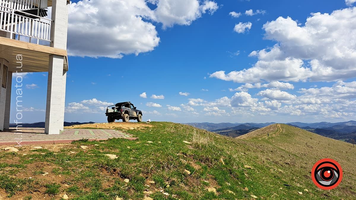 Річка-де-Жанейро: триметрова статуя Ісуса Христа на Косівщині 6