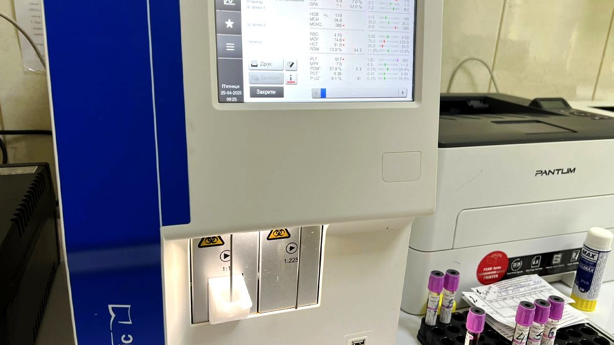 Для медичного закладу Городенки придбали сучасний апарат для аналізу крові 2