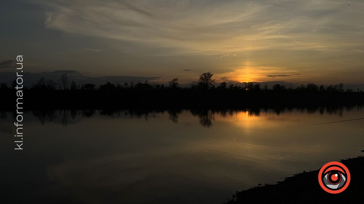 У світлі ліхтарів та ароматі весни: фоторепортаж вечірньої Коломиї 9