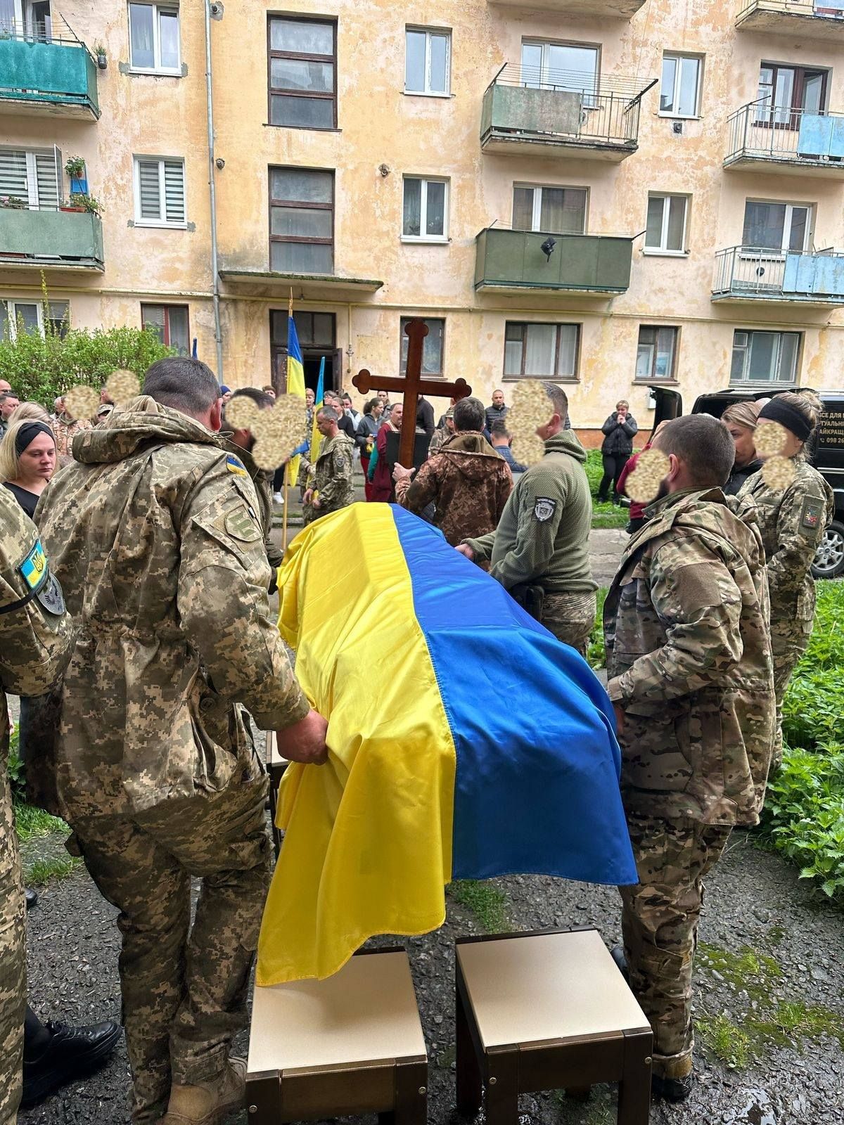 У Делятині "на щиті" зустріли Героя Володимира Пасічника 7