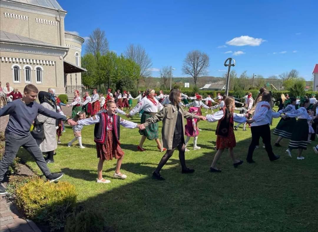 Як на Коломийщині водили Великодні гаївки 4