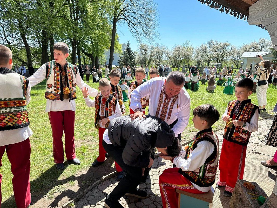 Як на Коломийщині водили Великодні гаївки 7