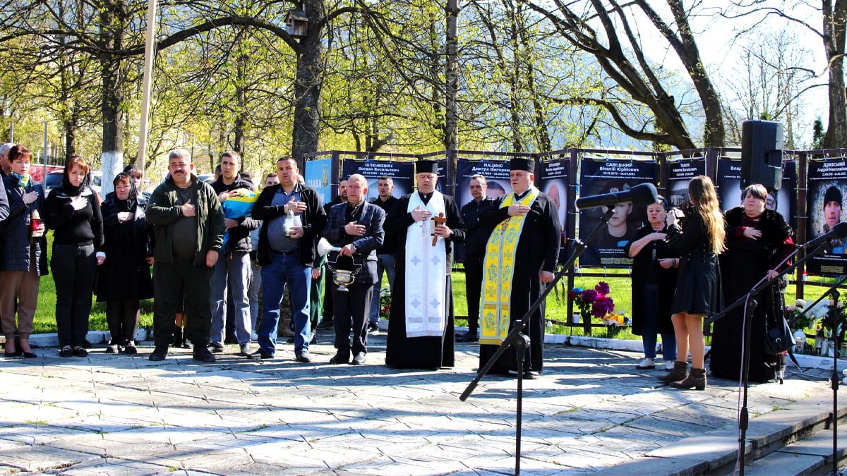 У Верховині відкрили пам'ятні банери п'ятьом захисникам