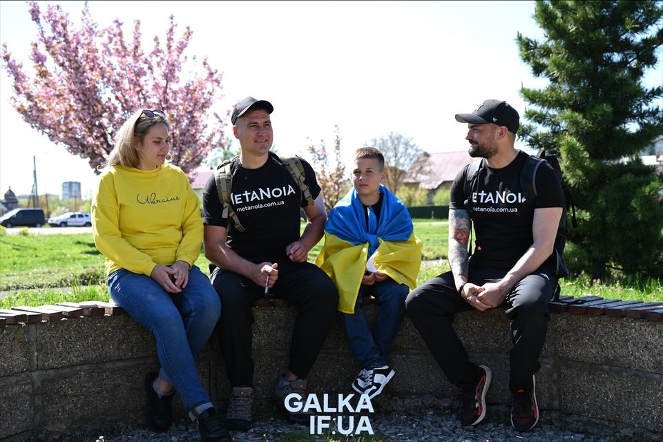 Ветеран і волонтер пройдуть пішки 1000 кілометрів, щоб зібрати кошти на реабілітаційний центр у Карпатах 2