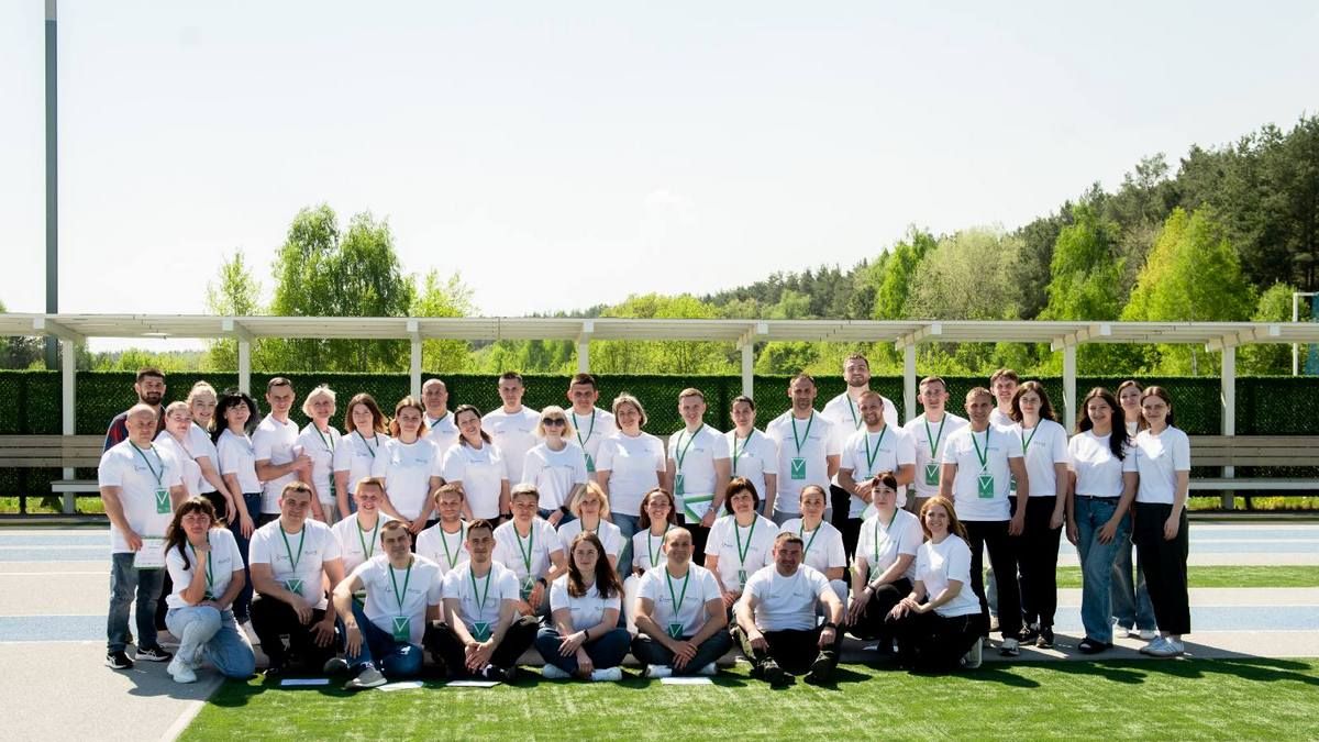 Вчителька з Корнича виграла спортивний інвентар для школи від Klitschko Foundation 1