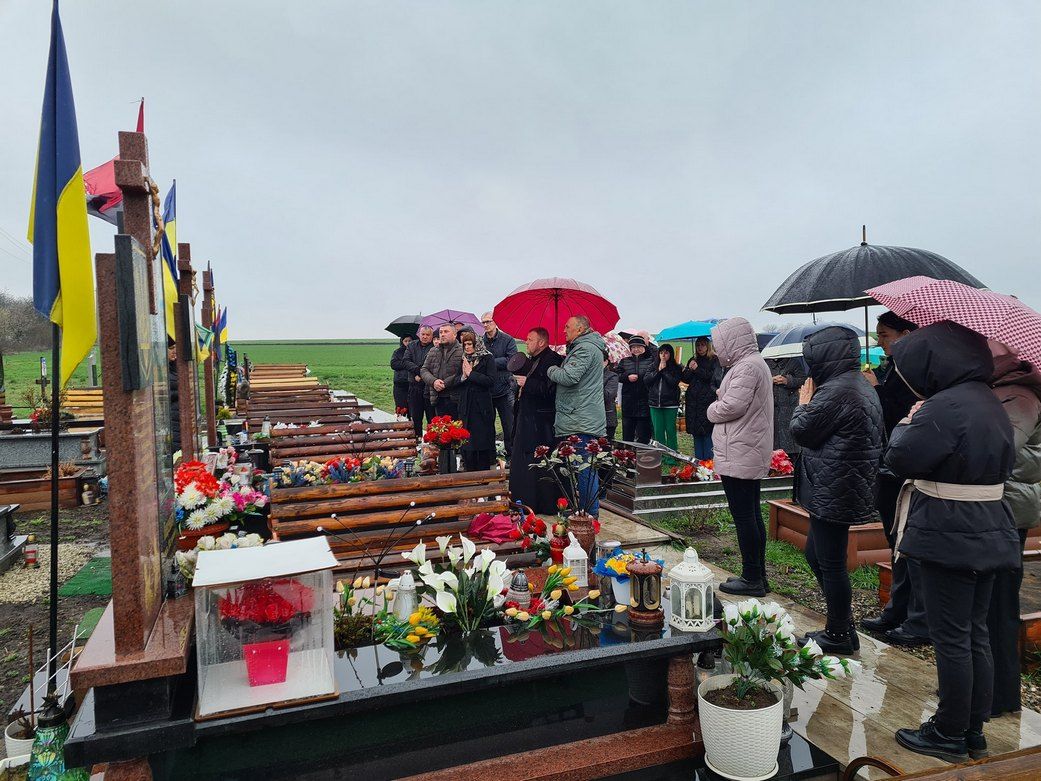 У селі на Снятинщині провели футбольний турнір в пам'ять про полеглих Героїв 9