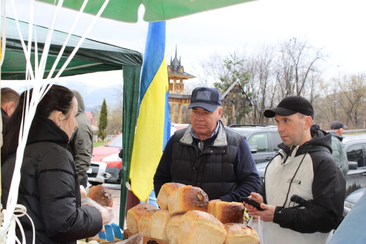 У Верховині на благодійному ярмарку зібрали 80 тис грн 1