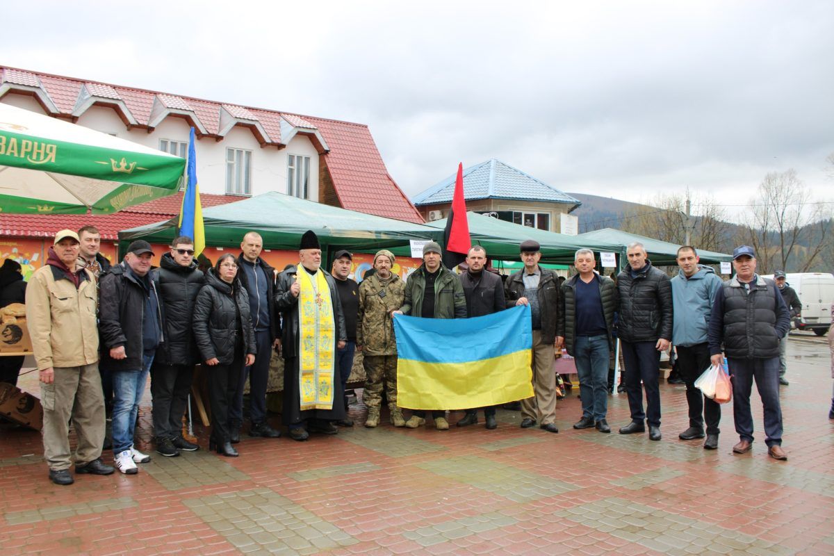 У Верховині на благодійному ярмарку зібрали 80 тис грн 16