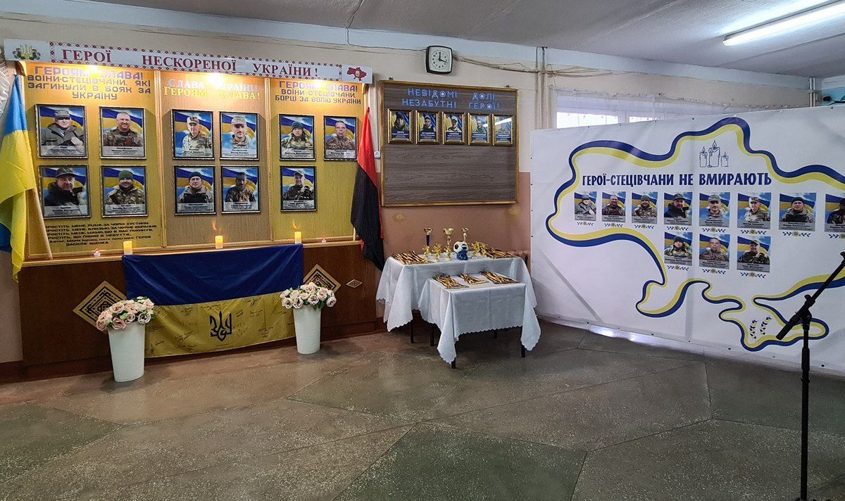 У селі на Снятинщині провели футбольний турнір в пам'ять про полеглих Героїв 4