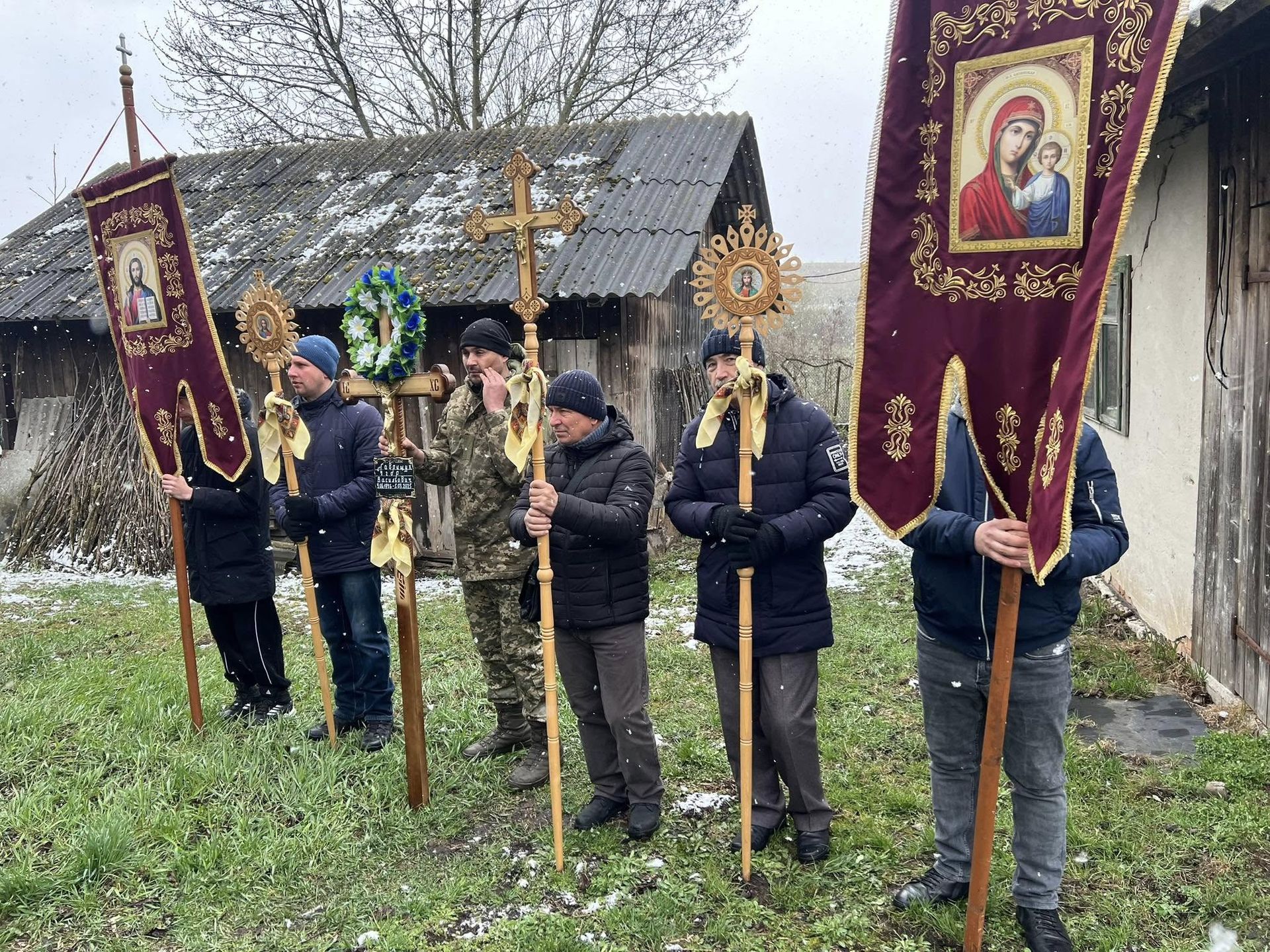 На Коломийщині попрощались з померлим ветераном Ігорем Гаврищуком 10