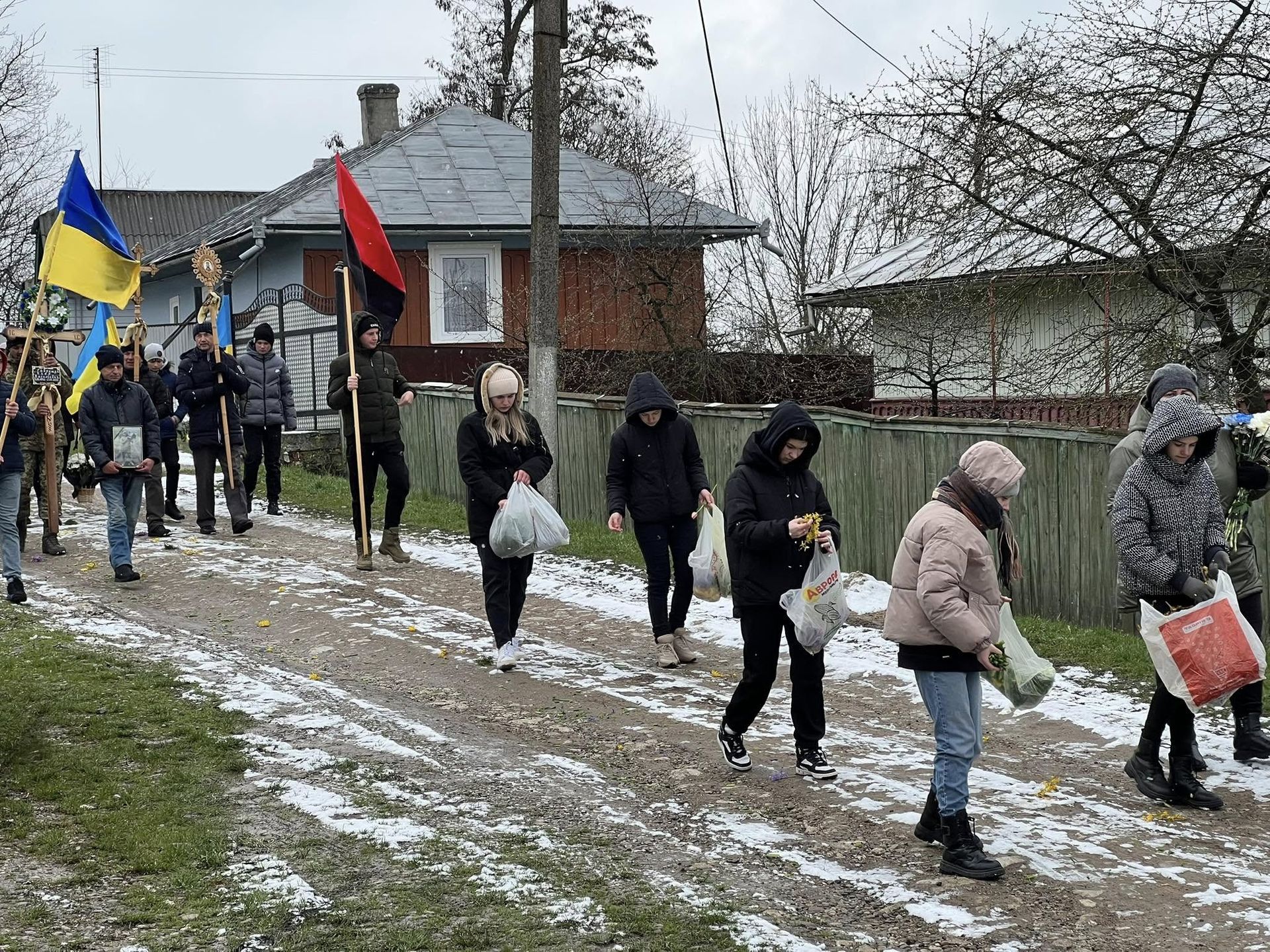 На Коломийщині попрощались з померлим ветераном Ігорем Гаврищуком 11