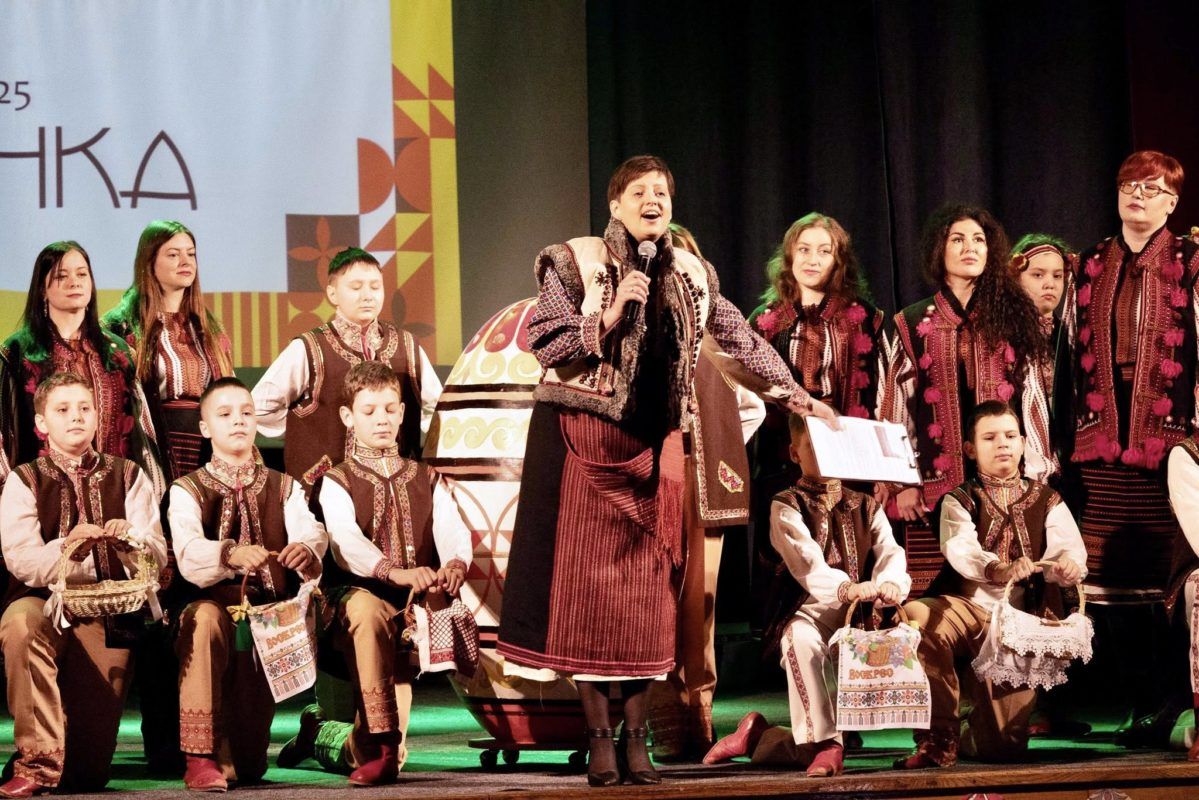 У Коломиї розпочався фольклорний фестиваль "Писанка" 9