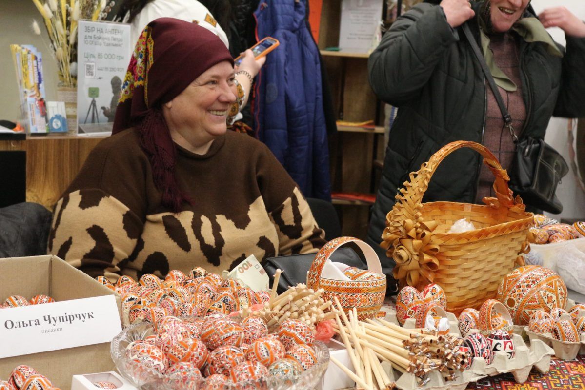 У Коломиї розпочався фольклорний фестиваль "Писанка" 1