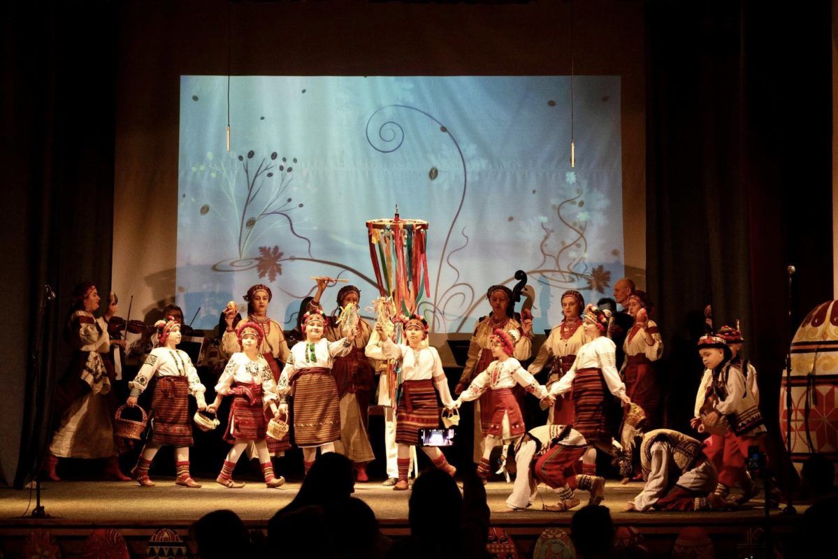 У Коломиї розпочався фольклорний фестиваль "Писанка" 3