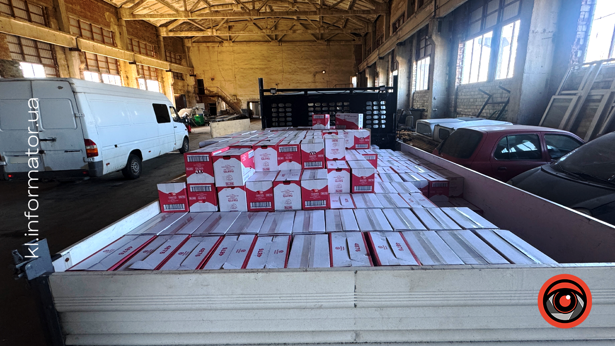 ГО "Військові Капелани Карпати" відправили на фронт ще три позашляховики 2