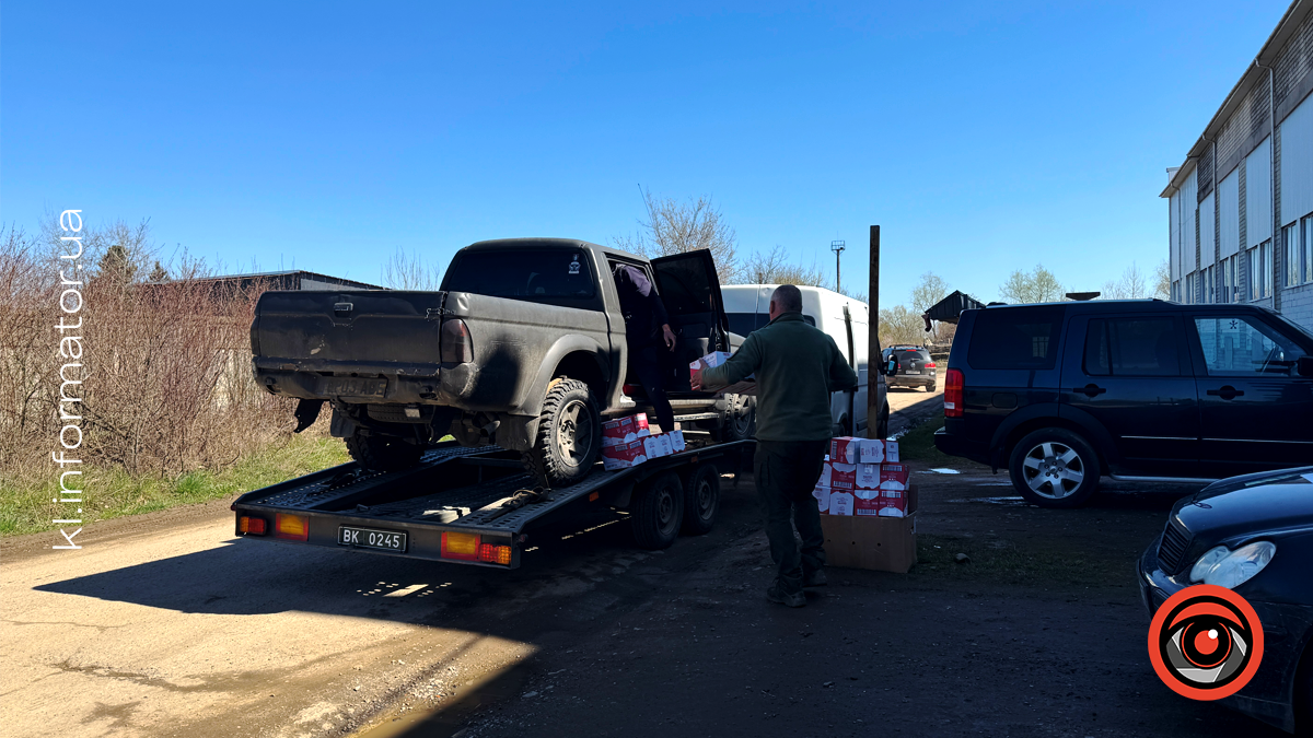 ГО "Військові Капелани Карпати" відправили на фронт ще три позашляховики 9