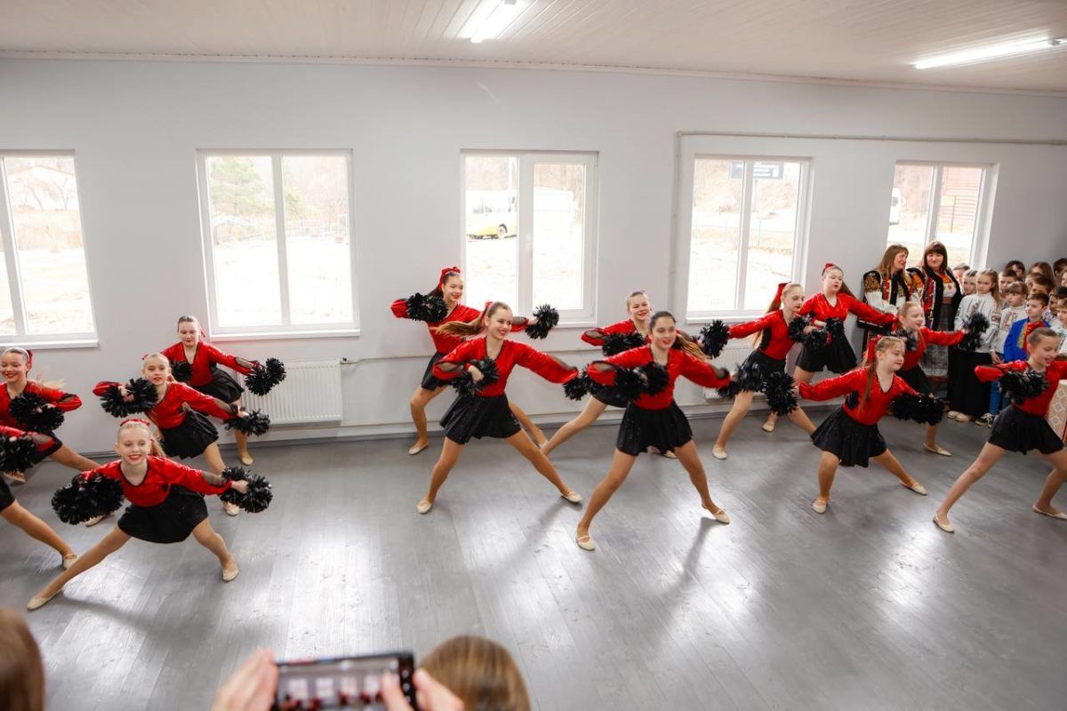 У Кривопільському ліцеї відкрили спортивний простір 2