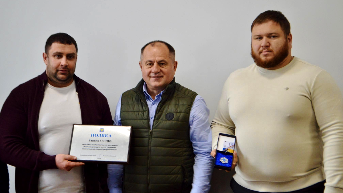 Спортсменів з Коломиї нагородили нагрудним знаком «За відданість» 2