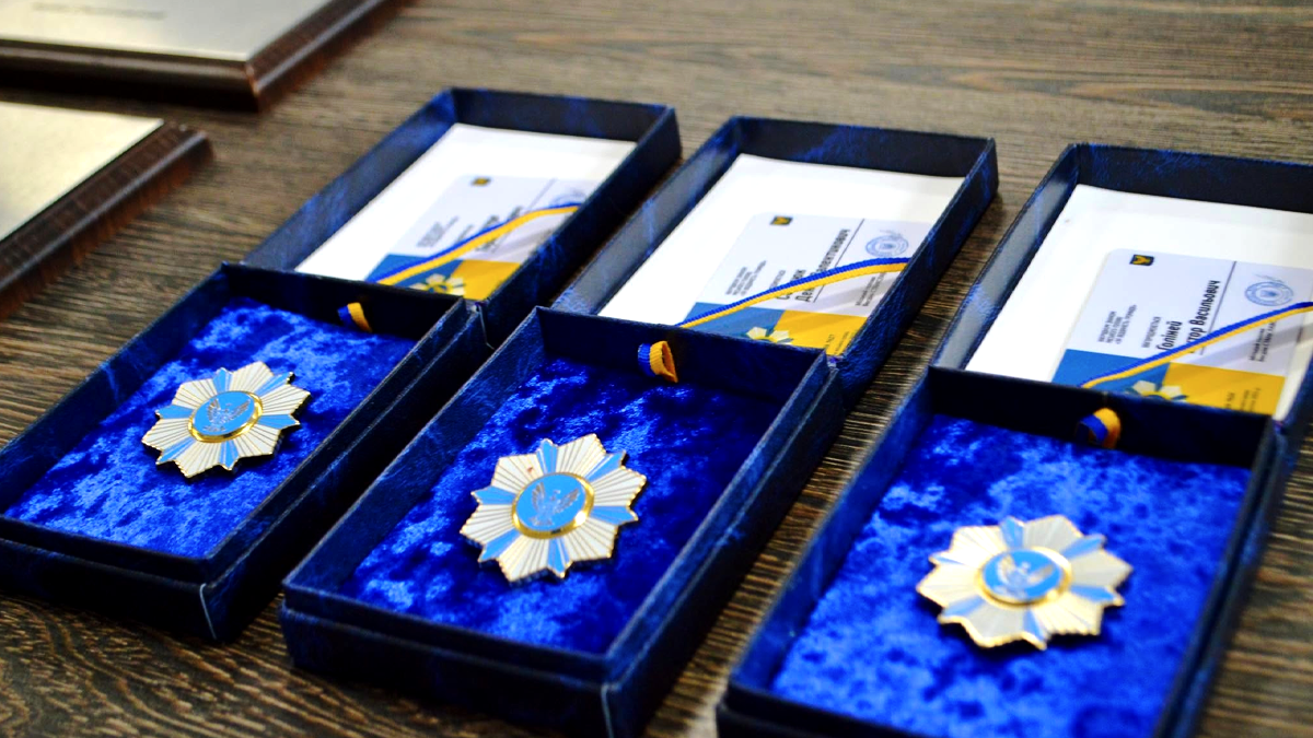 Спортсменів з Коломиї нагородили нагрудним знаком «За відданість» 1