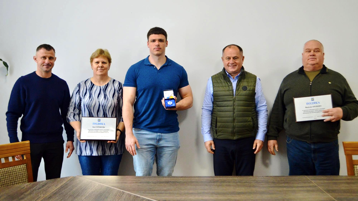 Спортсменів з Коломиї нагородили нагрудним знаком «За відданість» 3
