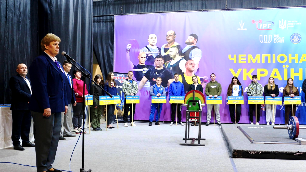У Коломиї 300 спортсменів змагаються на чемпіонаті України з класичного пауерліфтингу 2
