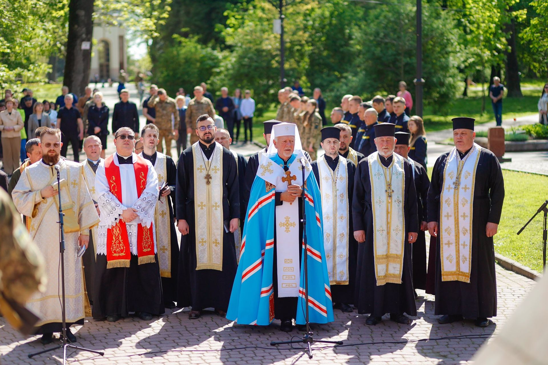 Орденами "За мужність" ІІІ ступеня посмертно нагородили воїнів з Городенківщини 2