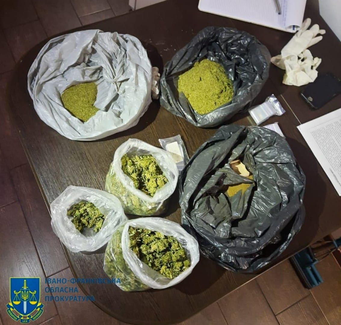 На Прикарпатті судитимуть організаторів наркокартелю 4