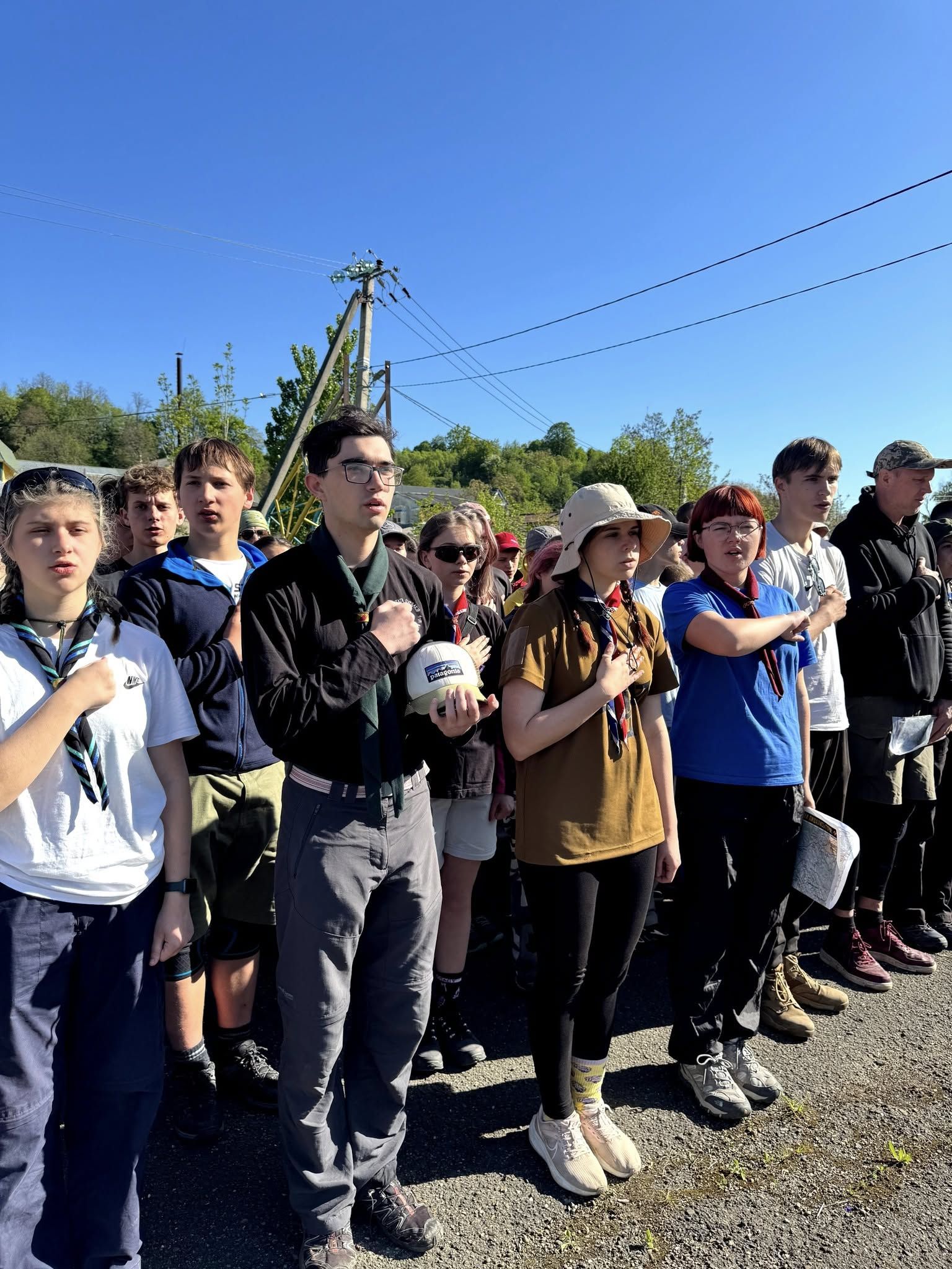 "Щоб гордими лишались гори": у Косові стартували змагання з пішого мандрівництва "Стежками Героїв" 2