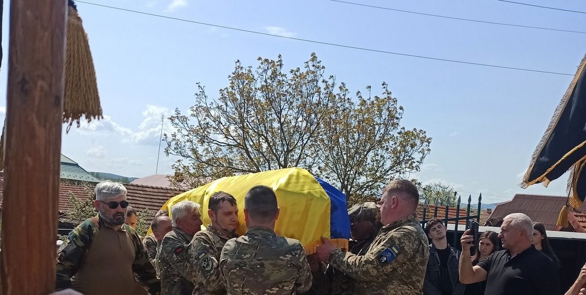 У Мишині попрощалися із Героєм Василем Ковцуняком 5