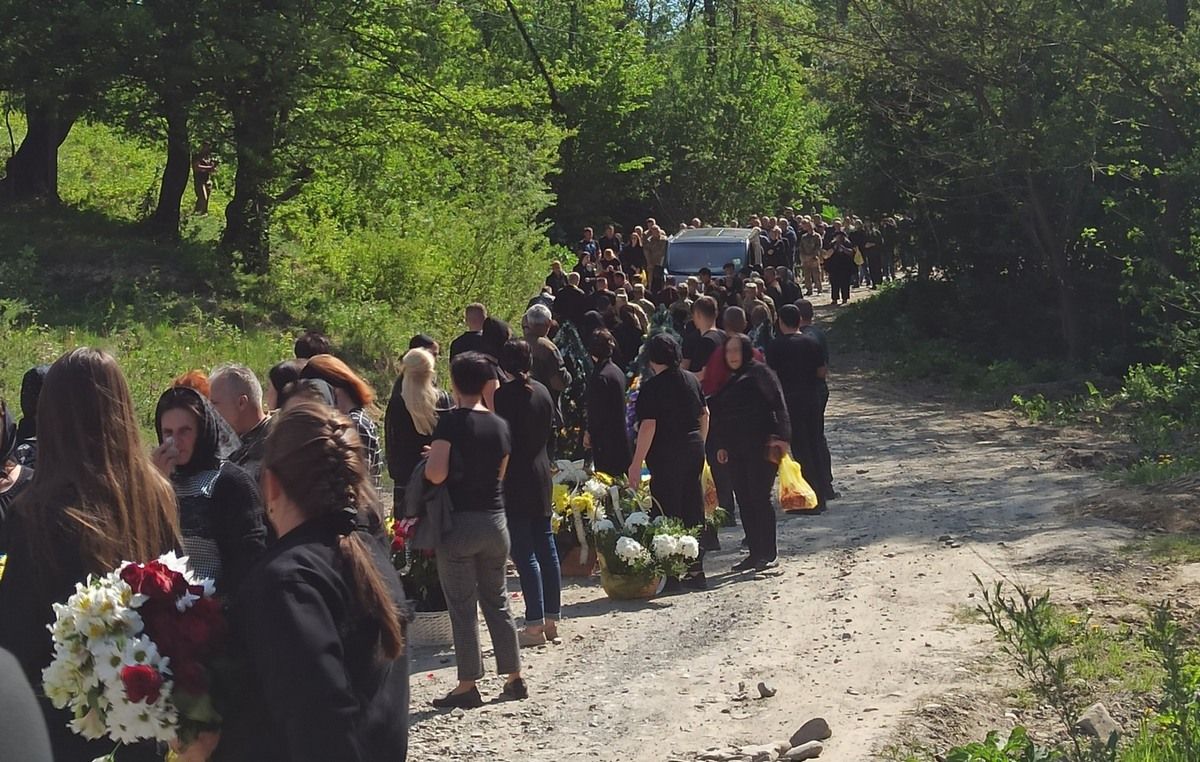 У Мишині попрощалися із Героєм Василем Ковцуняком 3