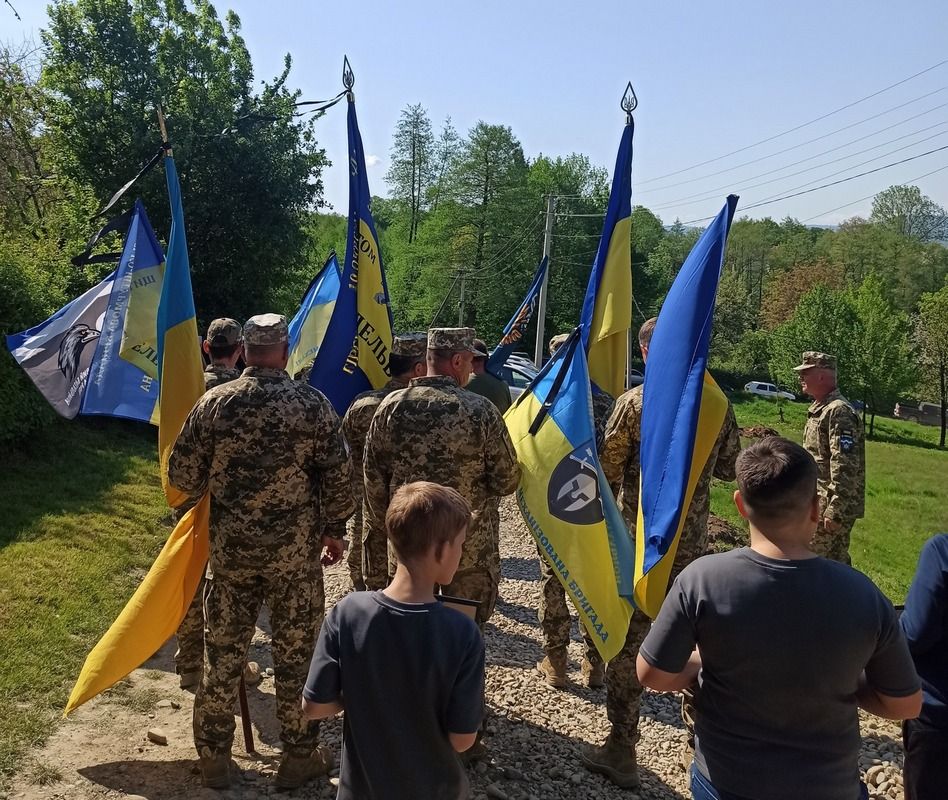 У Мишині попрощалися із Героєм Василем Ковцуняком 2