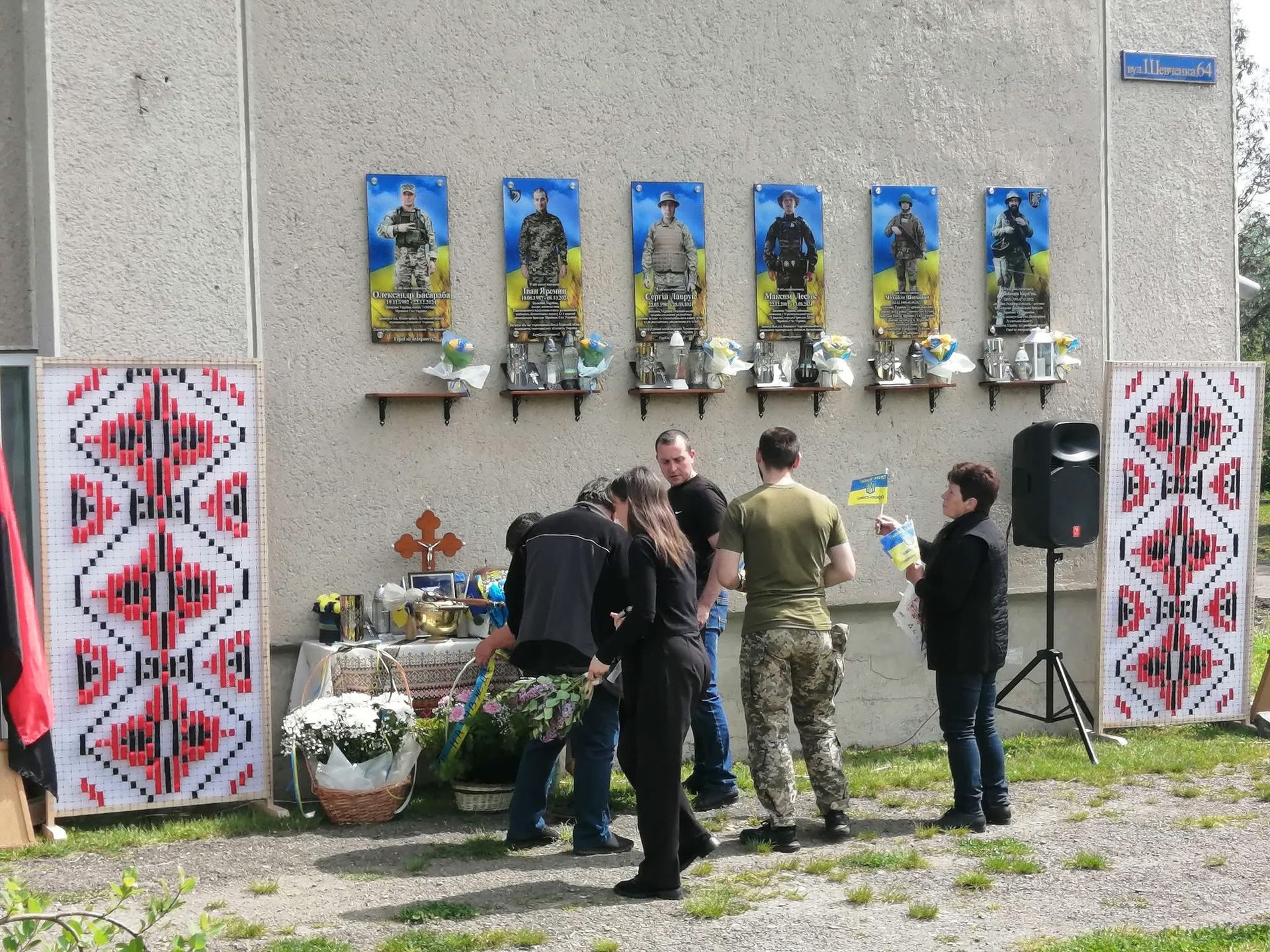 У Княждворі відкрили меморіальну дошку Герою Олександру Басарабі 5