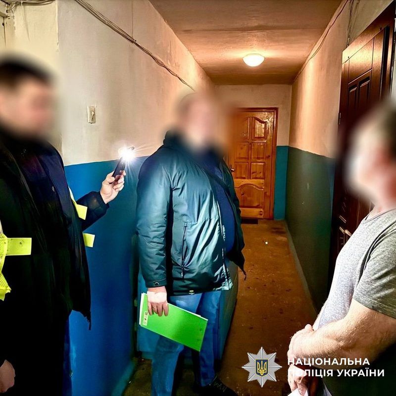 Мешканка Коломийщини підробила документи, щоб вивезти сина за кордон 2