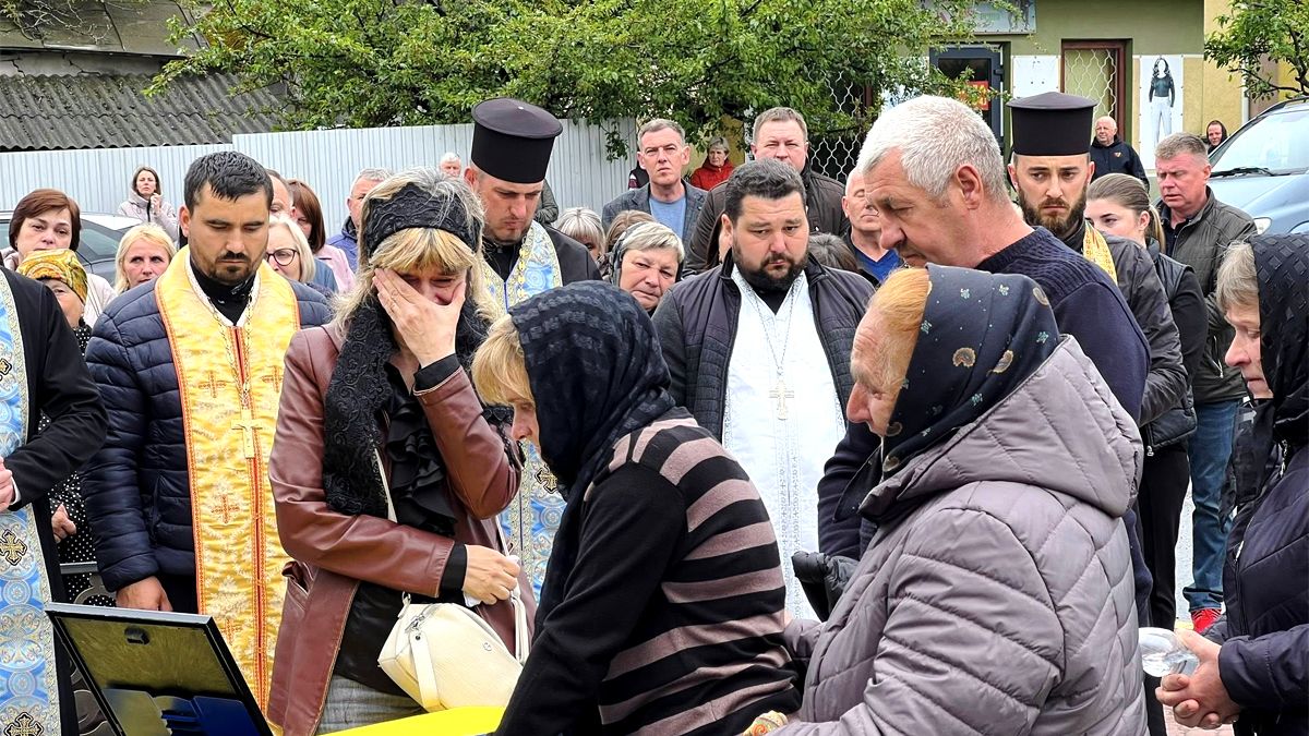 У Городенці віддали шану захиснику 4