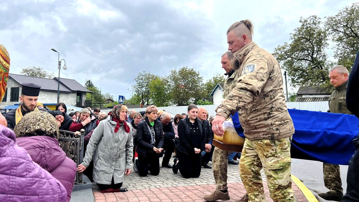 У Городенці віддали шану захиснику 2