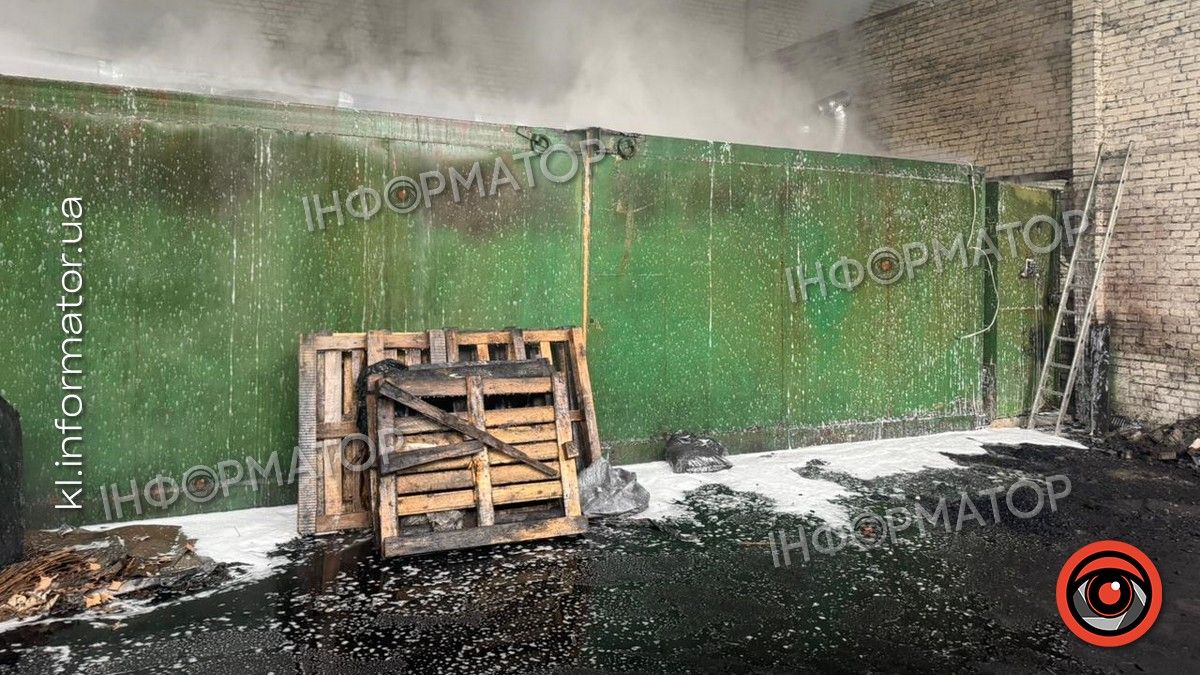 На колишньому заводі в Коломиї сталася пожежа 3