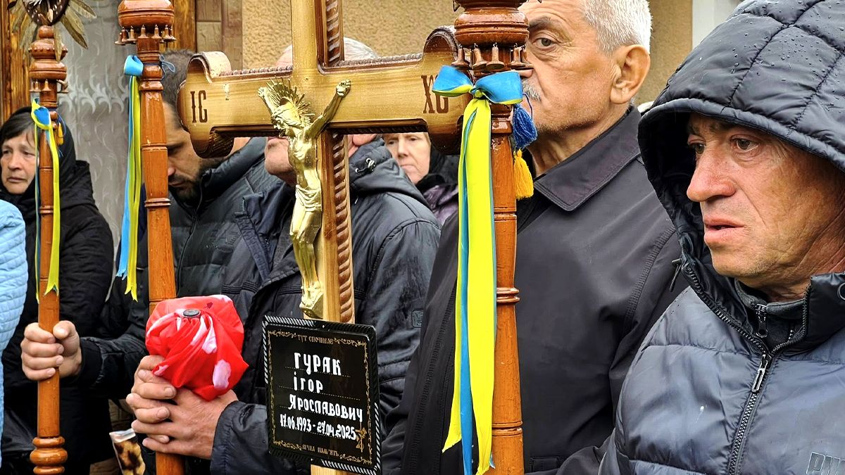 На Городенківщині попрощалися з воїном Ігорем Гураком 1