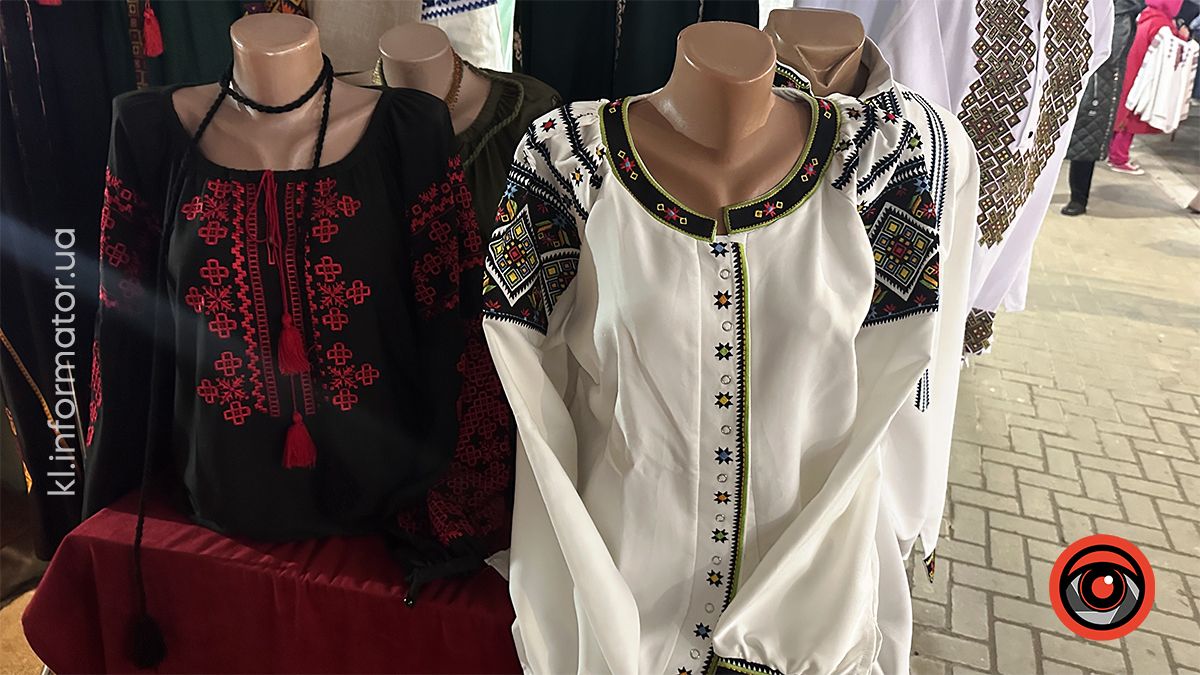 Скільки коштують вишиті сорочки в Коломиї напередодні Дня вишиванки 5