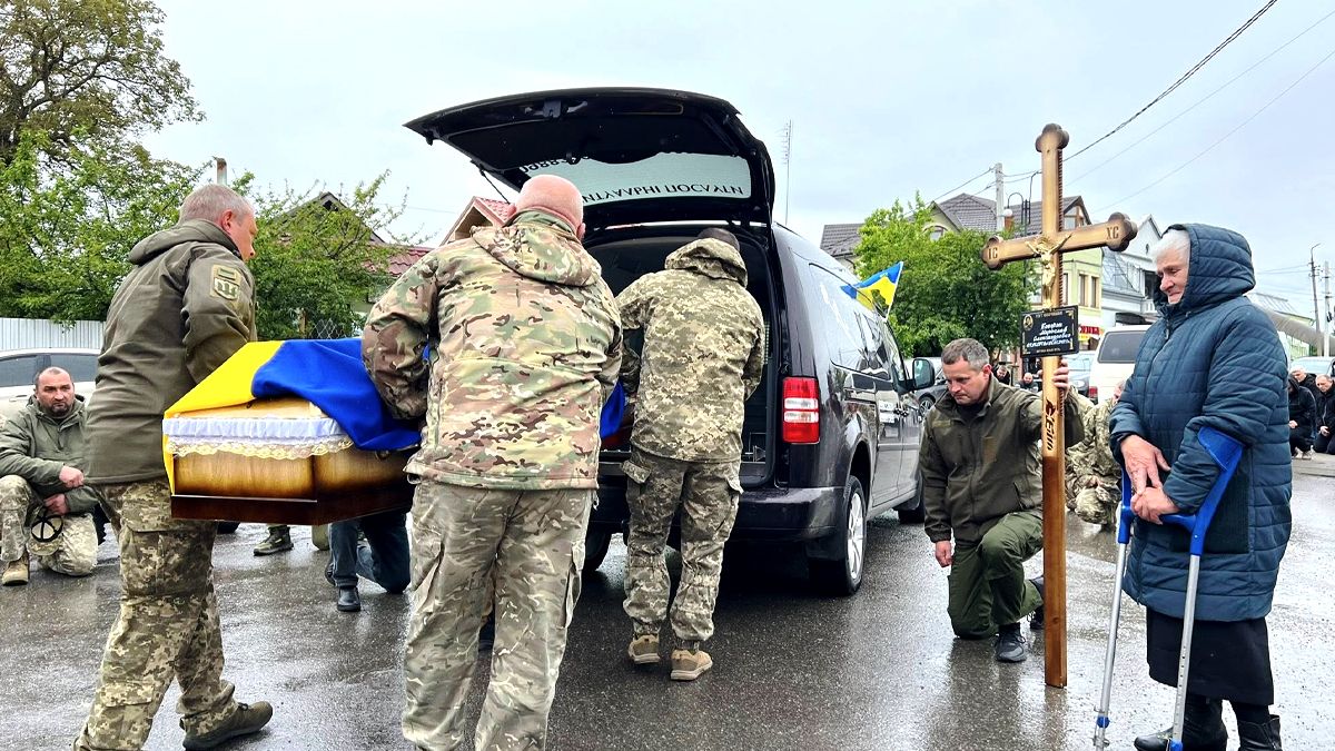 У Городенці зустріли скорботний кортеж з тілом Мирослава Кочерги 7