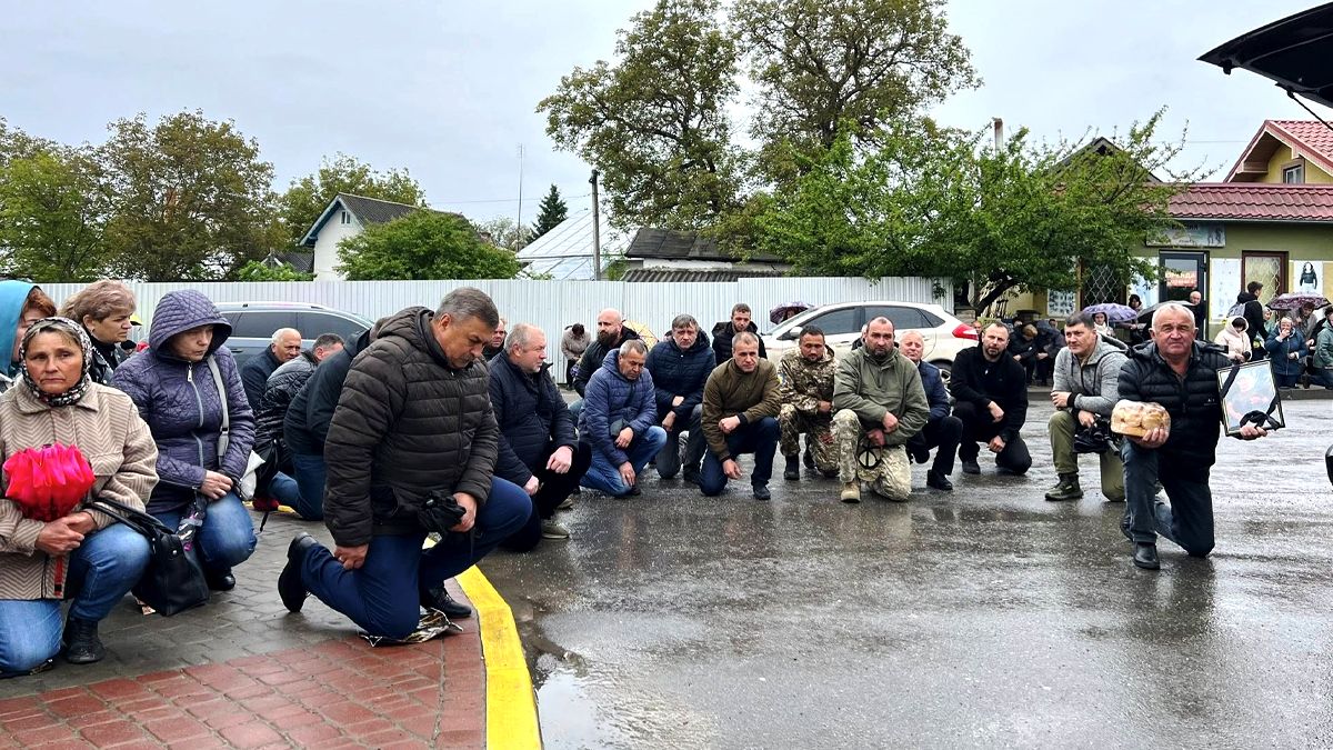 У Городенці зустріли скорботний кортеж з тілом Мирослава Кочерги 6