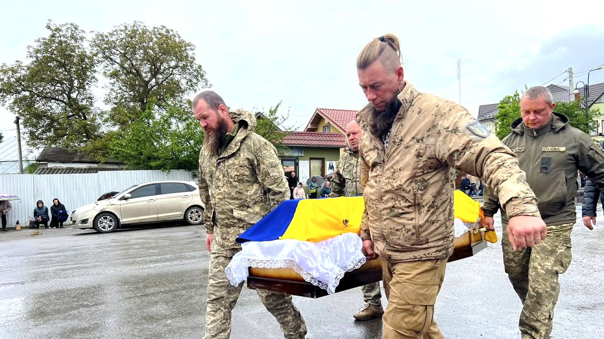 У Городенці зустріли скорботний кортеж з тілом Мирослава Кочерги 2