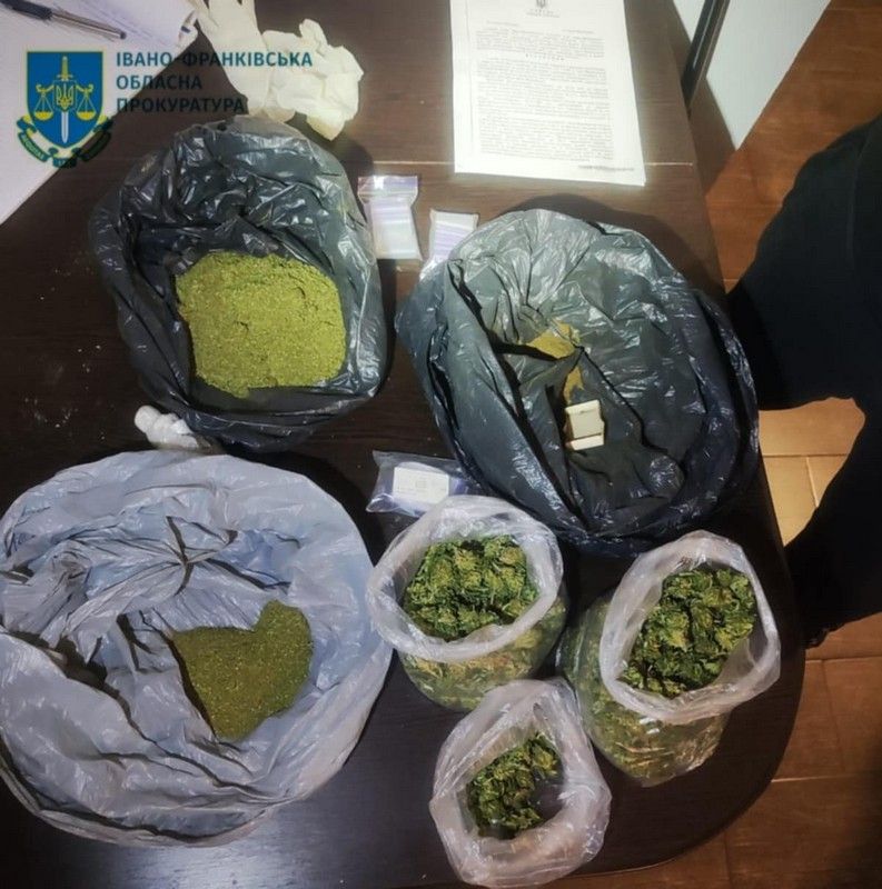 Прикарпатець налагодив наркозбут на прифронтову територію: його судитимусть 1