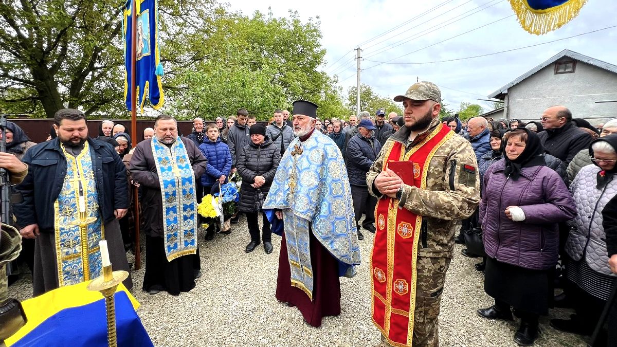 На Городенківщині попрощалися з загиблим воїном Мирославом Кочергою 3