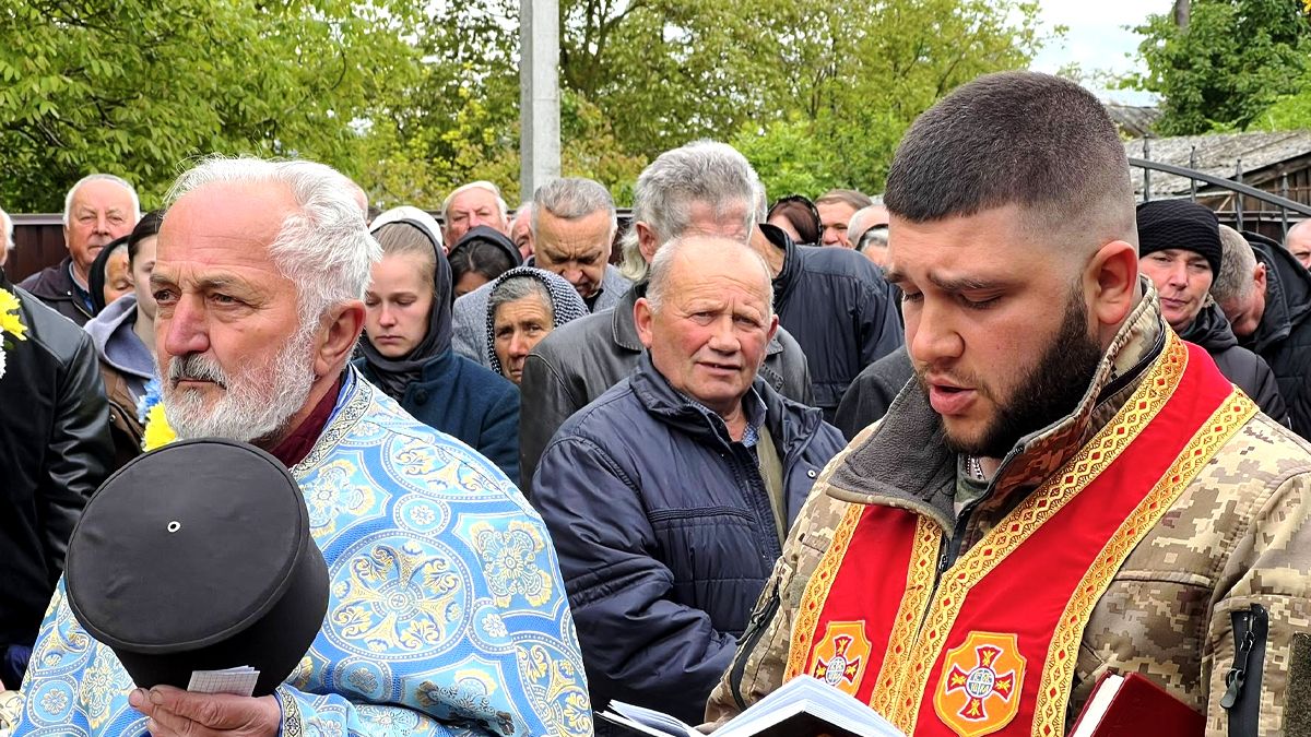 На Городенківщині попрощалися з загиблим воїном Мирославом Кочергою 2
