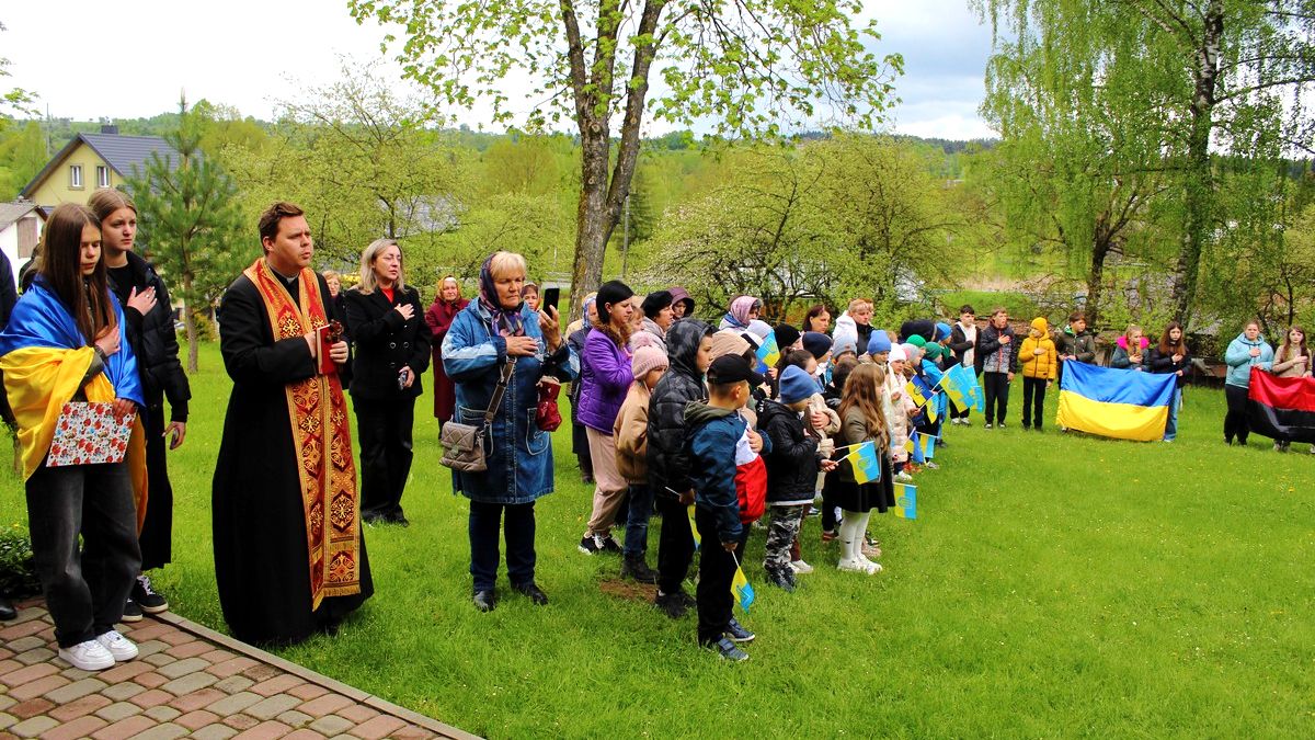 У Делятинській громаді відкрили меморіальні дошки Оресту Римаруку та Артему Самойленку 4