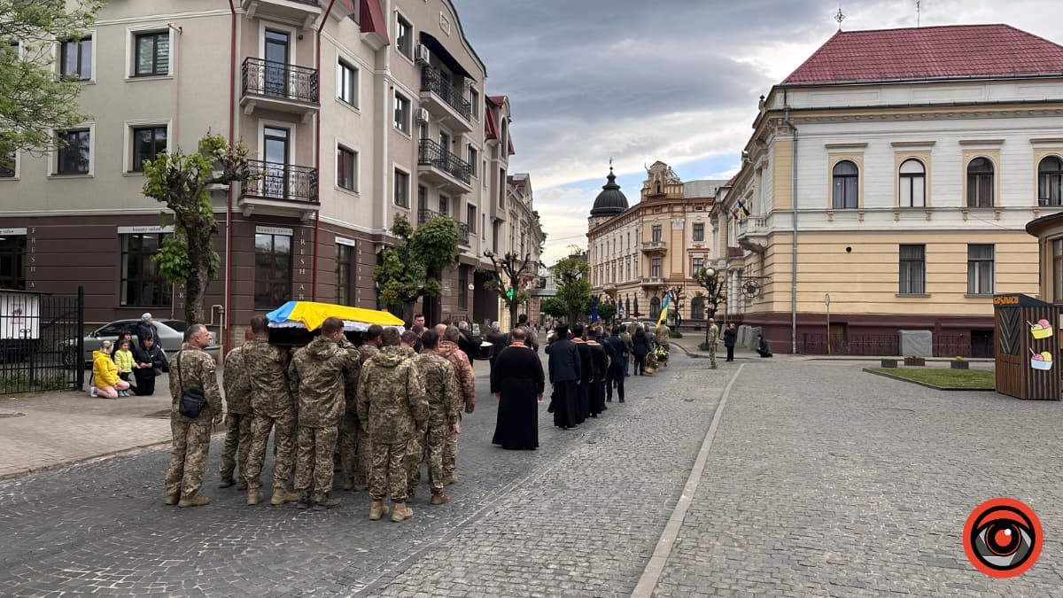 У Коломиї попрощались з Героєм Віктором Балатюком 3