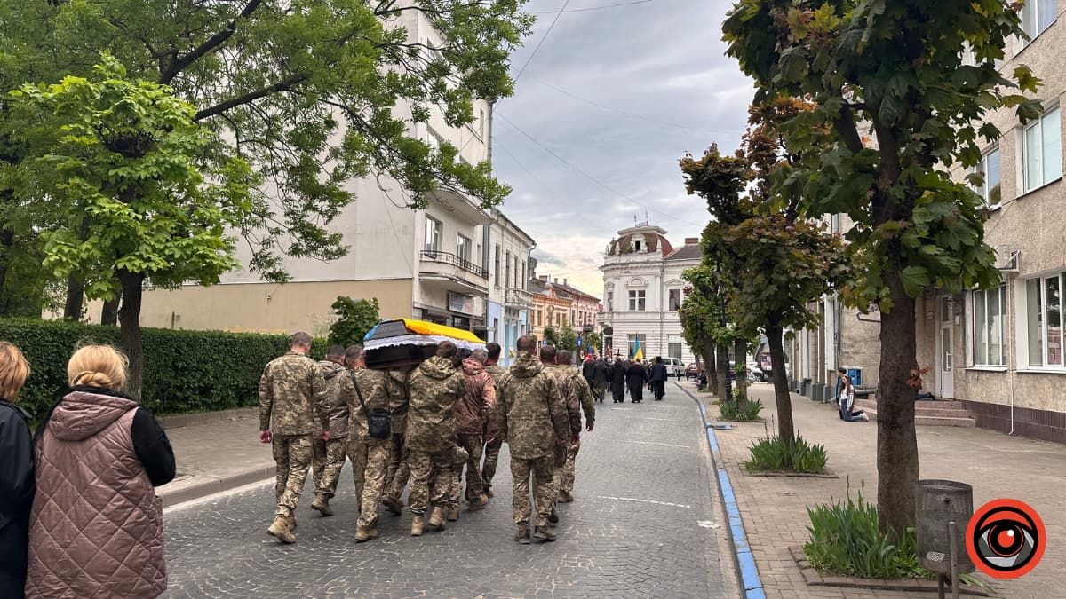 У Коломиї попрощались з Героєм Віктором Балатюком 6