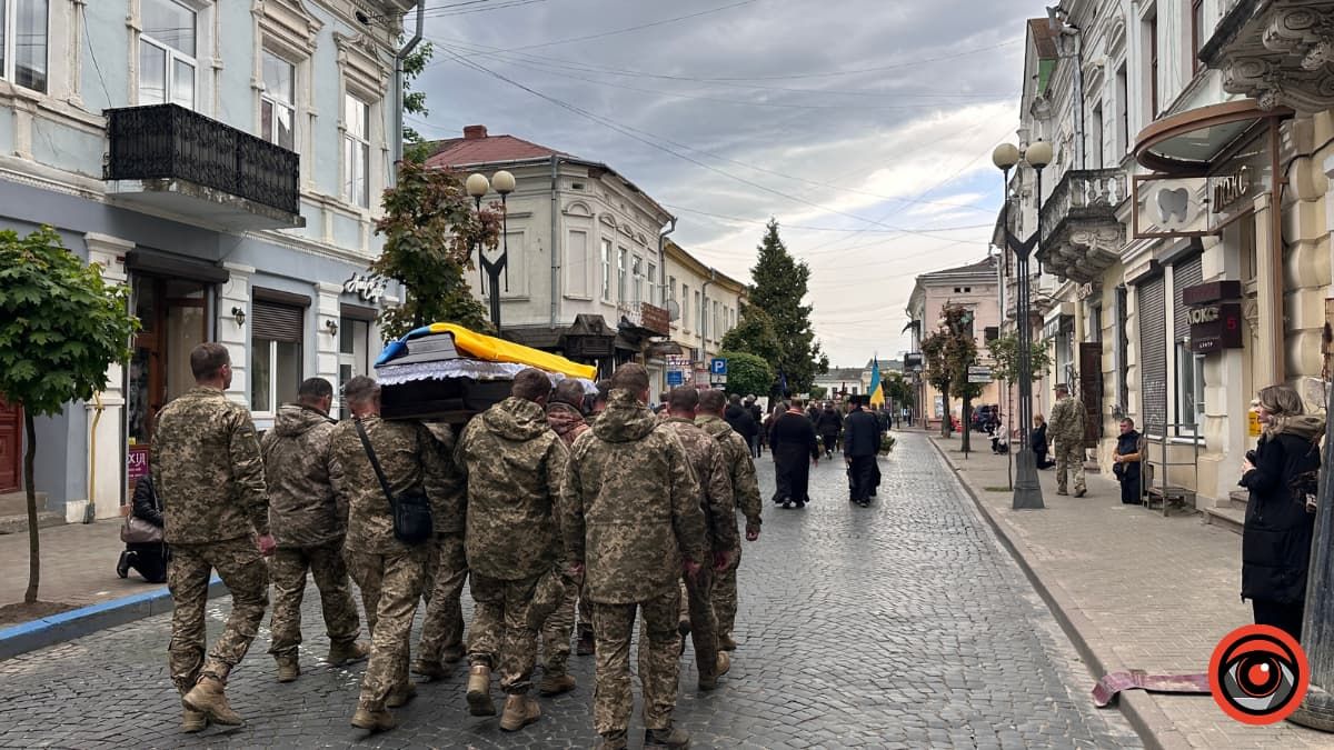 У Коломиї попрощались з Героєм Віктором Балатюком 8